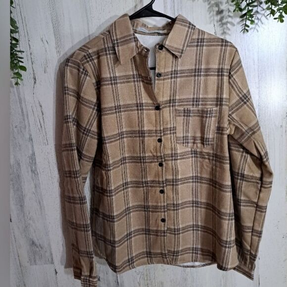 NWOT Miss Sparkling Shirt - Picture 1 of 5